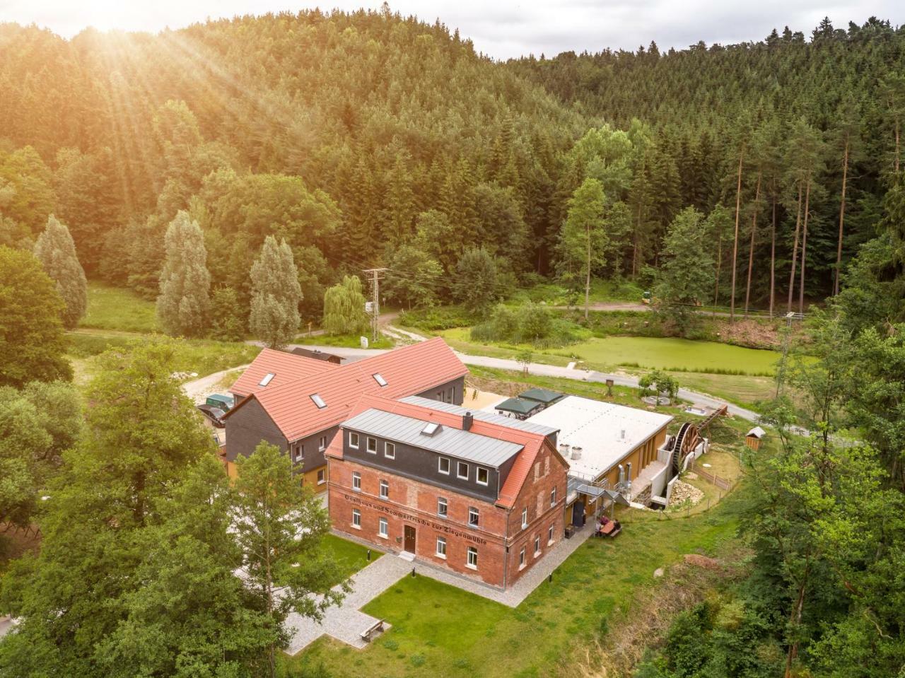 Brauereigasthof Ziegenmühle Schleifreisen Exterior foto